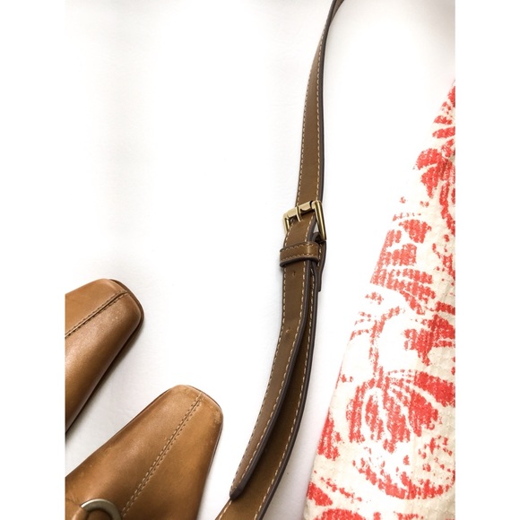 The Limited Messenger Purse, Shoulder or Crossbody - Picture 8 of 8